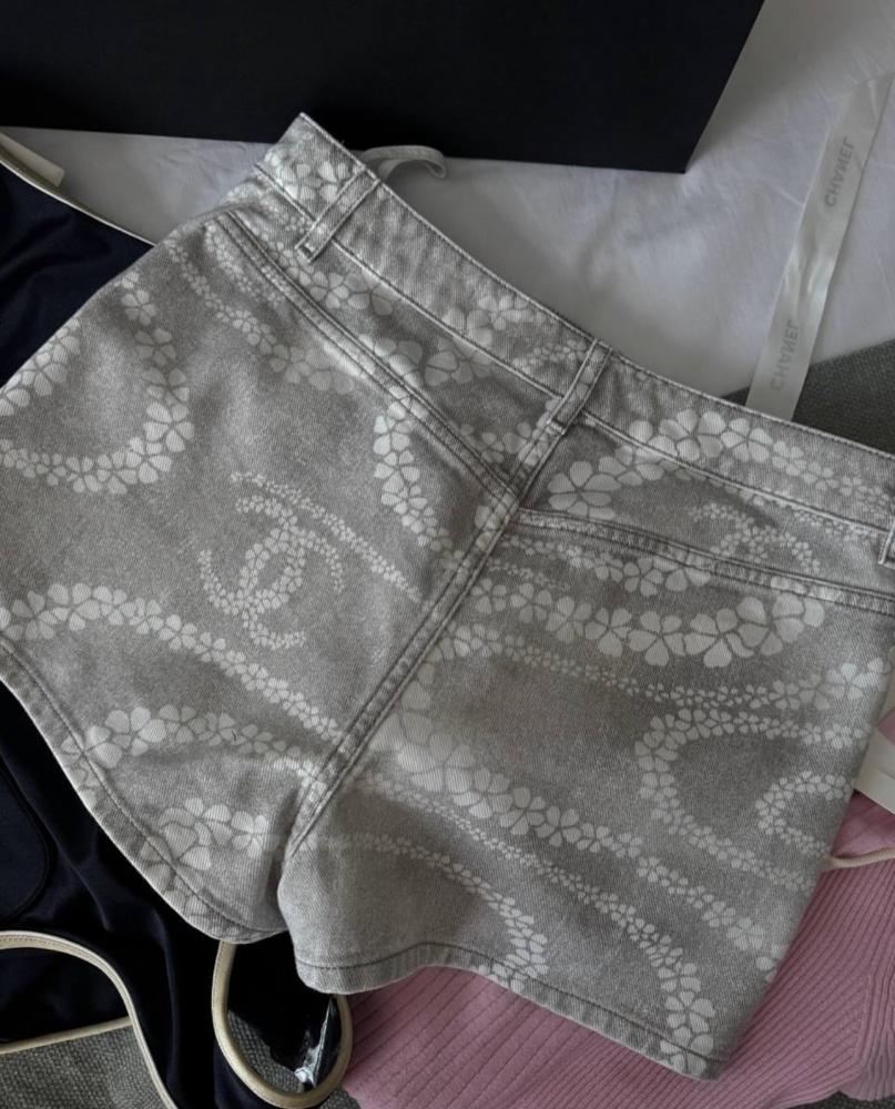 CHANEL Shorts Denim Printed Coco Beach 2025 شورت شانيل دينم  كوكو بيتش