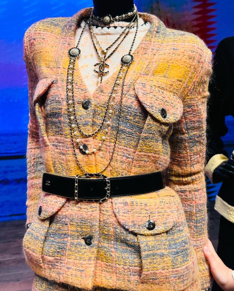 CHANEL ORANGE GRAY YELLOW TWEED JACKET