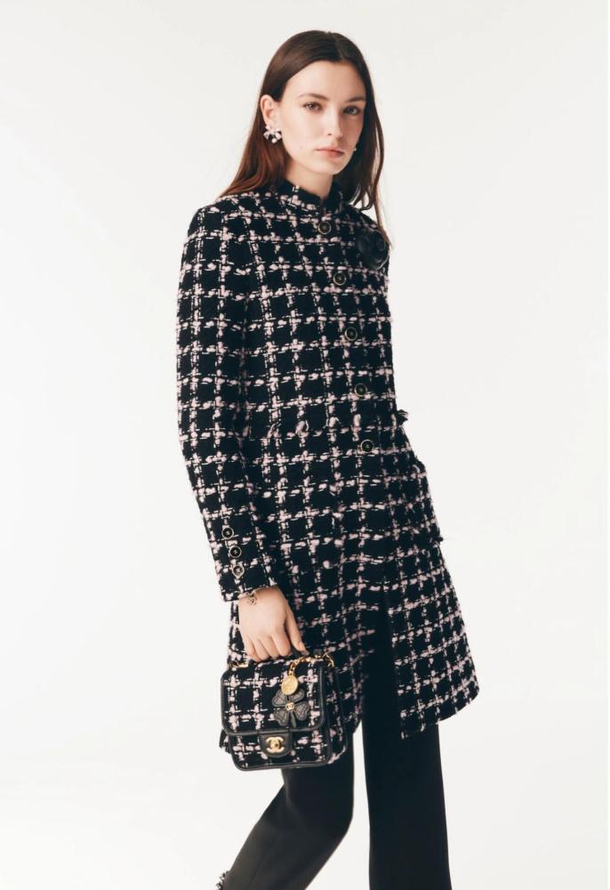 Chanel Coat in Wool Tweed 2025 معطف شانيل صوف تويد