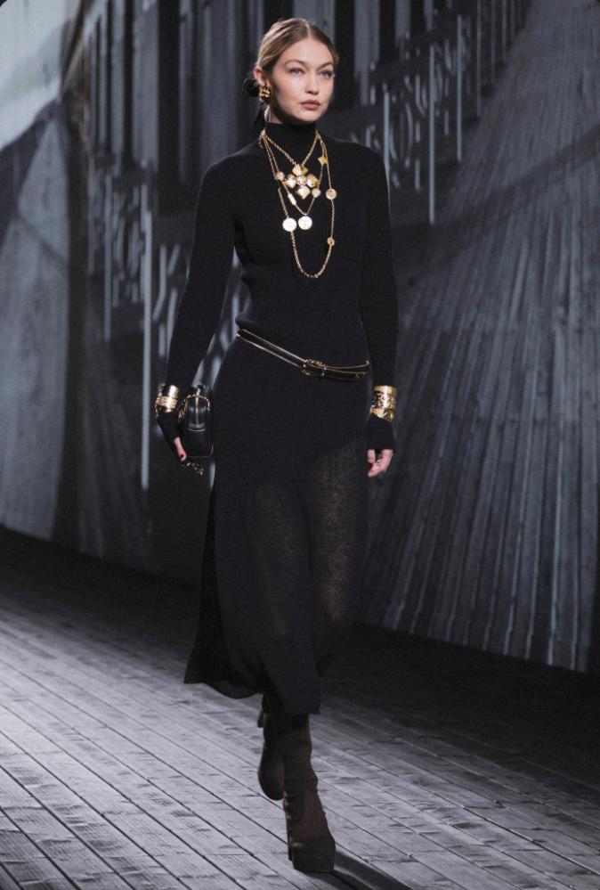 CHANEL BLACK LEATHER BELT GOLD 2024 حزام شانيل جلد أسود ذهبي