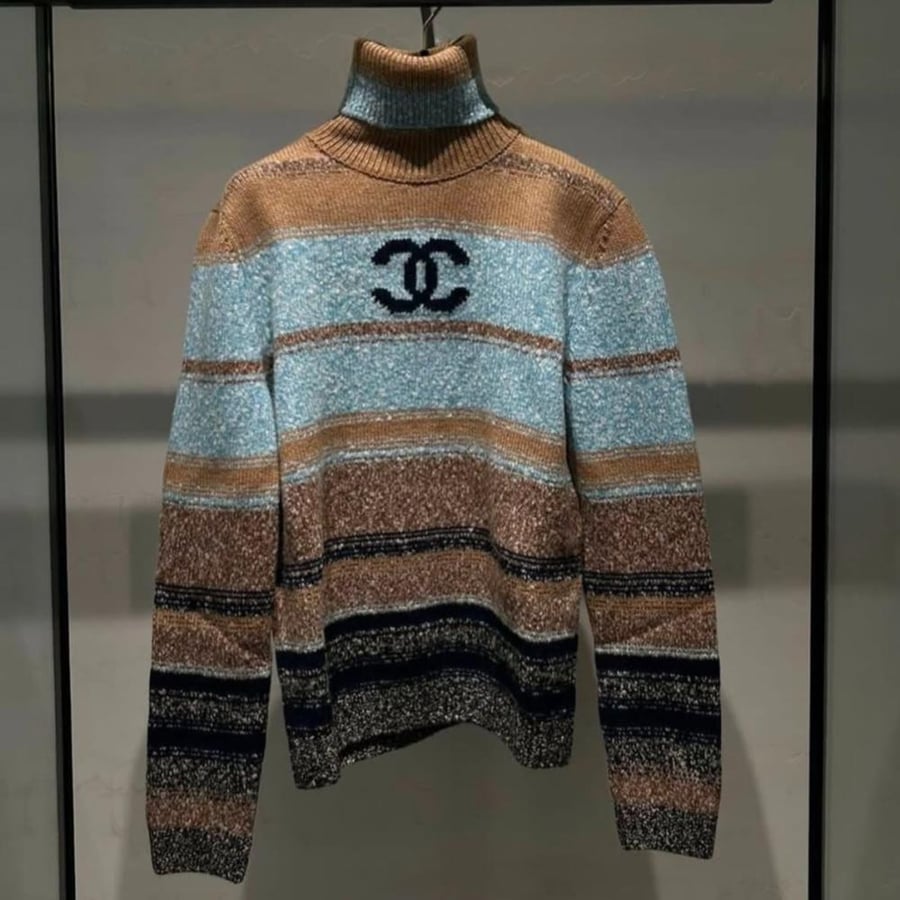 CHANEL BLUE COCO NEIGE PULLOVER 2024 كنزة شانيل صوفية بلوفر صوف أزرق