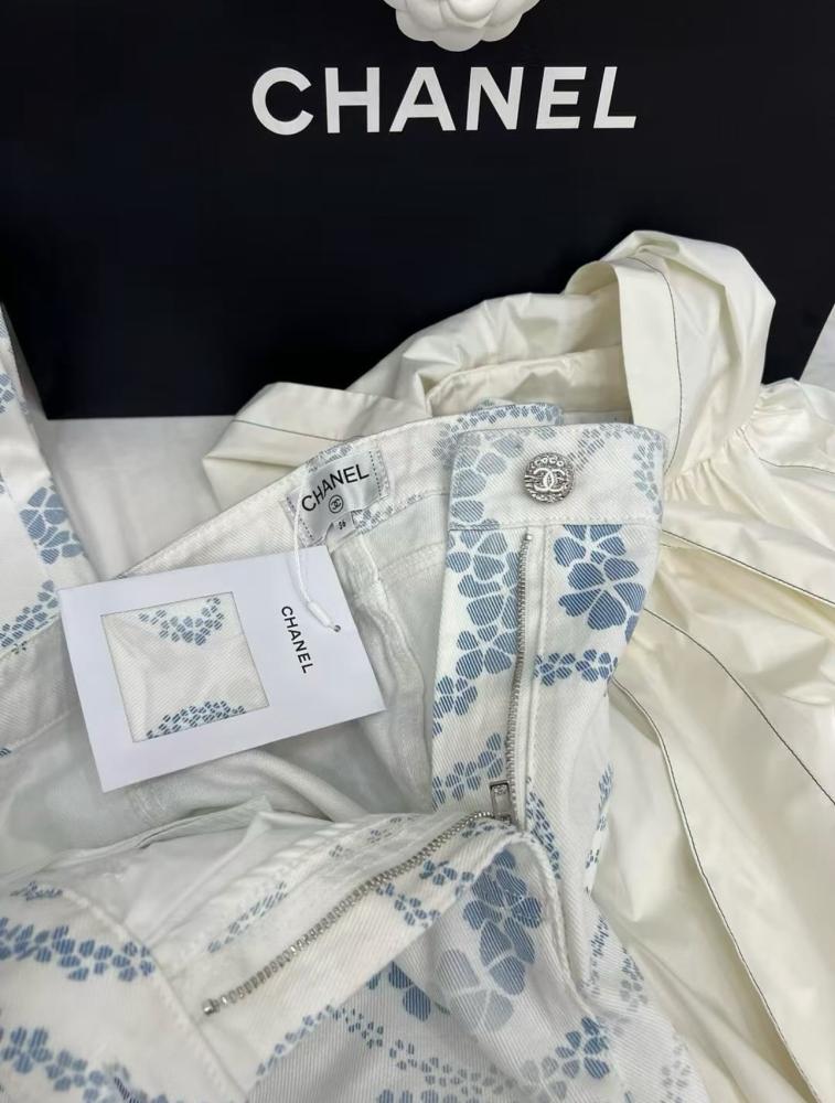 CHANEL pants Denim Printed Coco Beach 2025 جينز شانيل دينم بنطلون كوكو