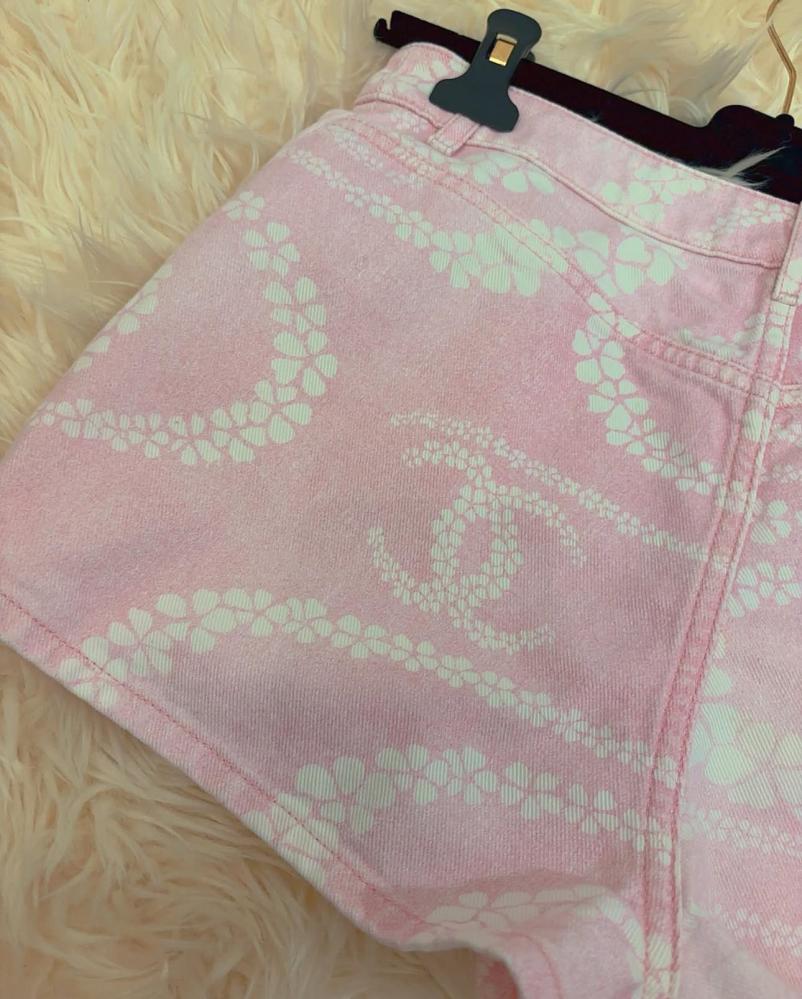 CHANEL Shorts Denim Printed Coco Beach 2025 شورت شانيل دينم  كوكو بيتش