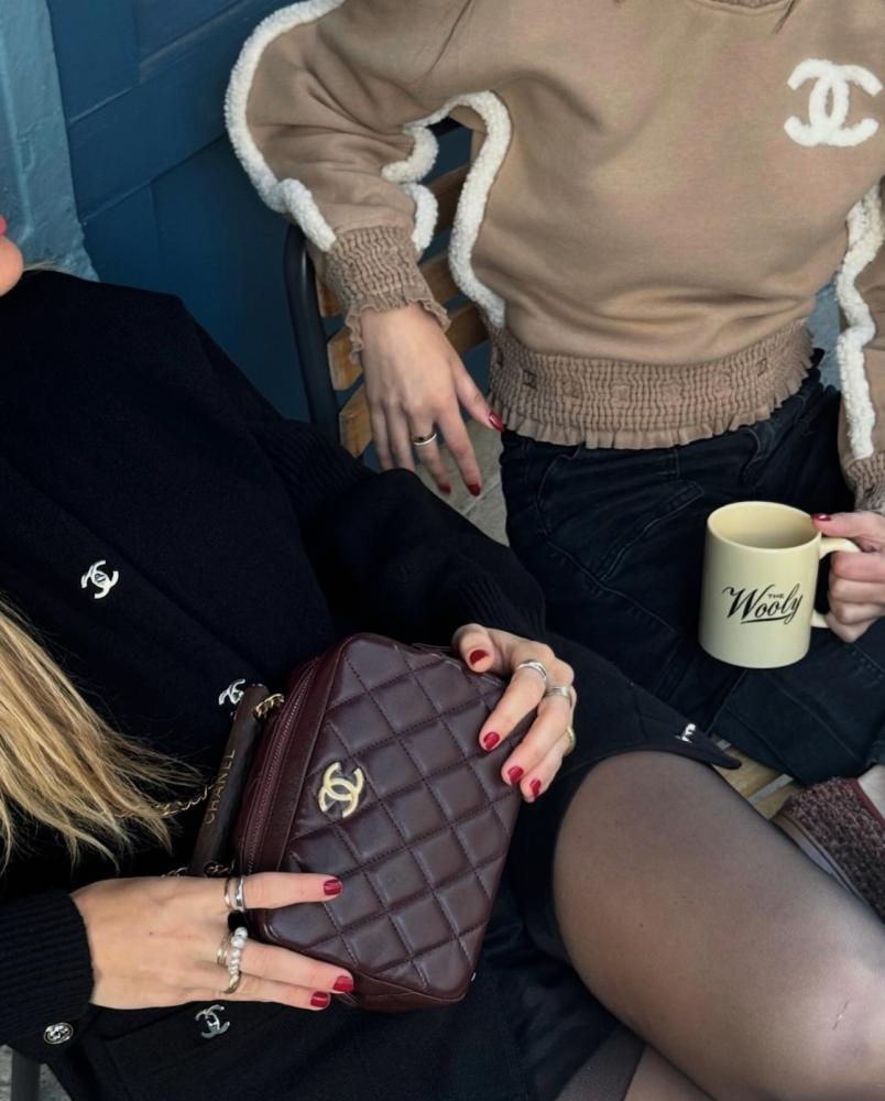بلوفر شانيل شتوي بني 2024 CHANEL COCO NEIGE PULLOVER