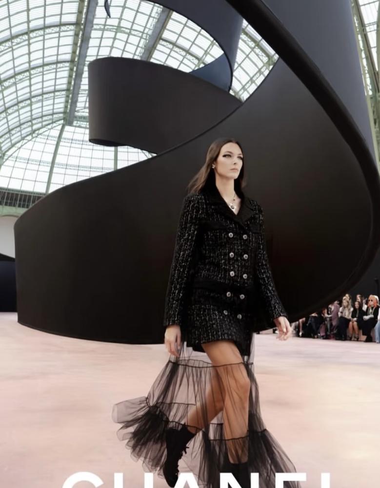 Chanel long black tweed jacket  2025 معطف شانيل تويد طويل أسود