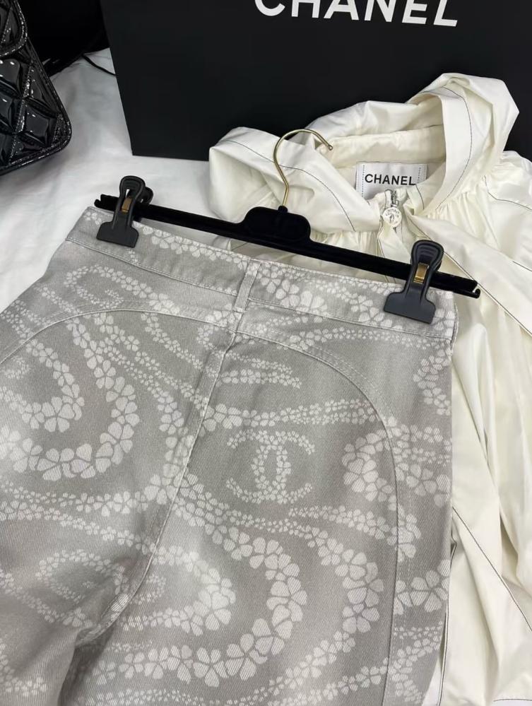 CHANEL pants Denim Printed Coco Beach 2025 جينز شانيل دينم بنطلون كوكو