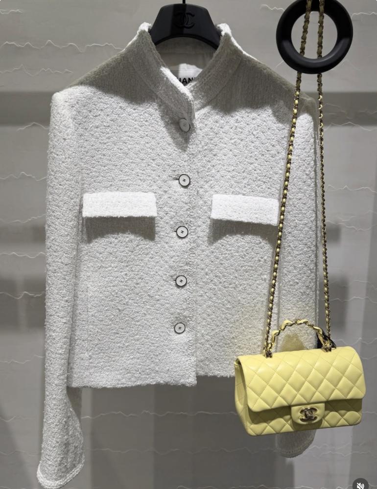 White tweed jacket Chanel Spring Summer 2026 Pre Collection