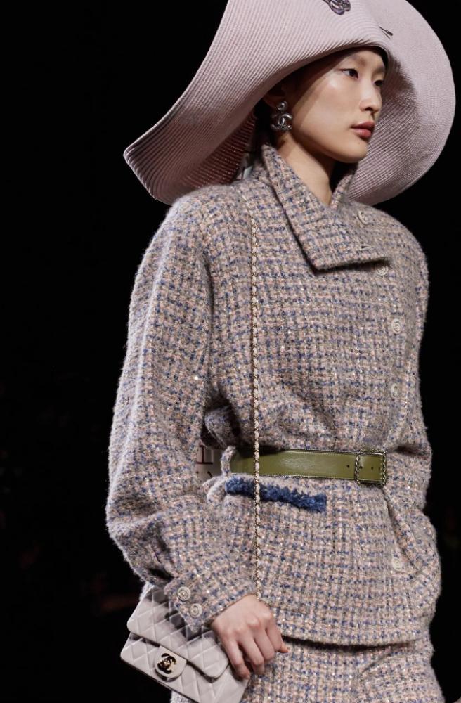Chanel Brown Pink tweed jacket سترة شانيل جاكيت تويد كشمير بني وردي