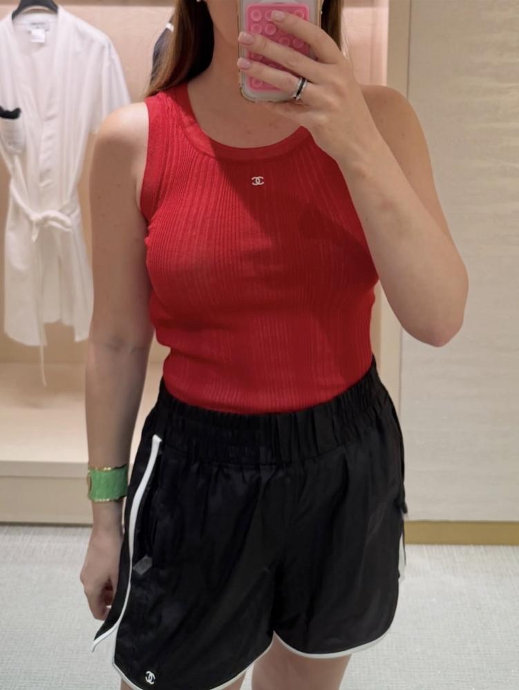 2026 red CHANEL COCO BEACH TANK TOP قميص شانيل تانك أحمر