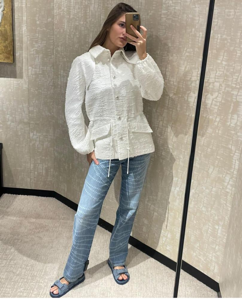 CHANEL WHITE TWEED PARKA 2025 معطف باركا شانيل تويد أبيض