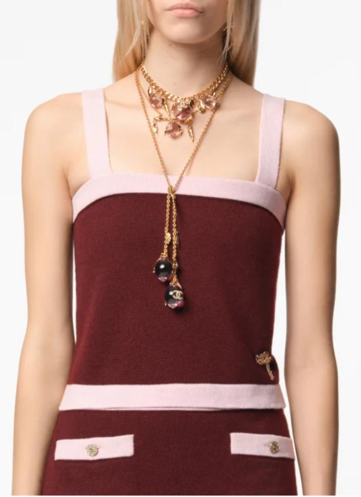 2025 قميص شانيل توب برغندي وردي CHANEL BURGUNDY PINK TOP