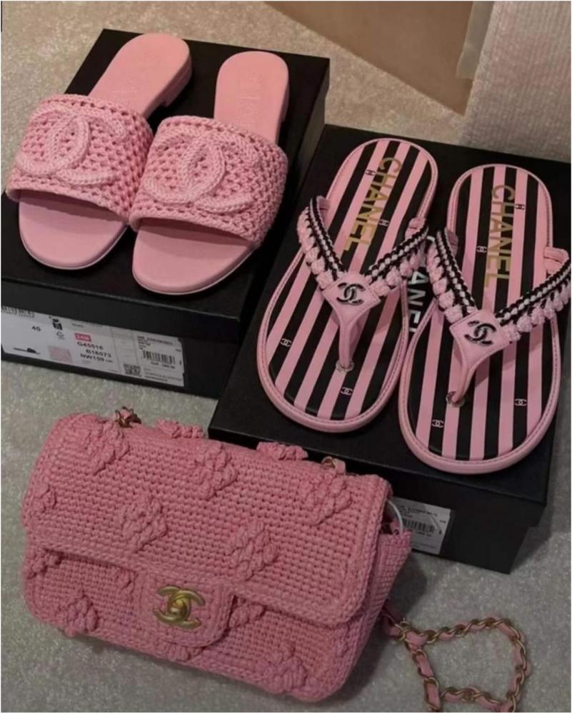 CHANEL pink MULES Crochet shoes 2024 Beach slippers