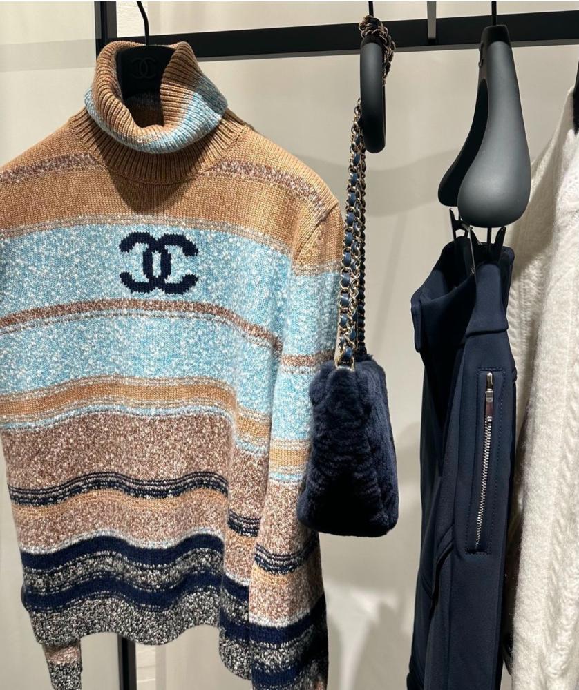 CHANEL BLUE COCO NEIGE PULLOVER 2024 كنزة شانيل صوفية بلوفر صوف أزرق