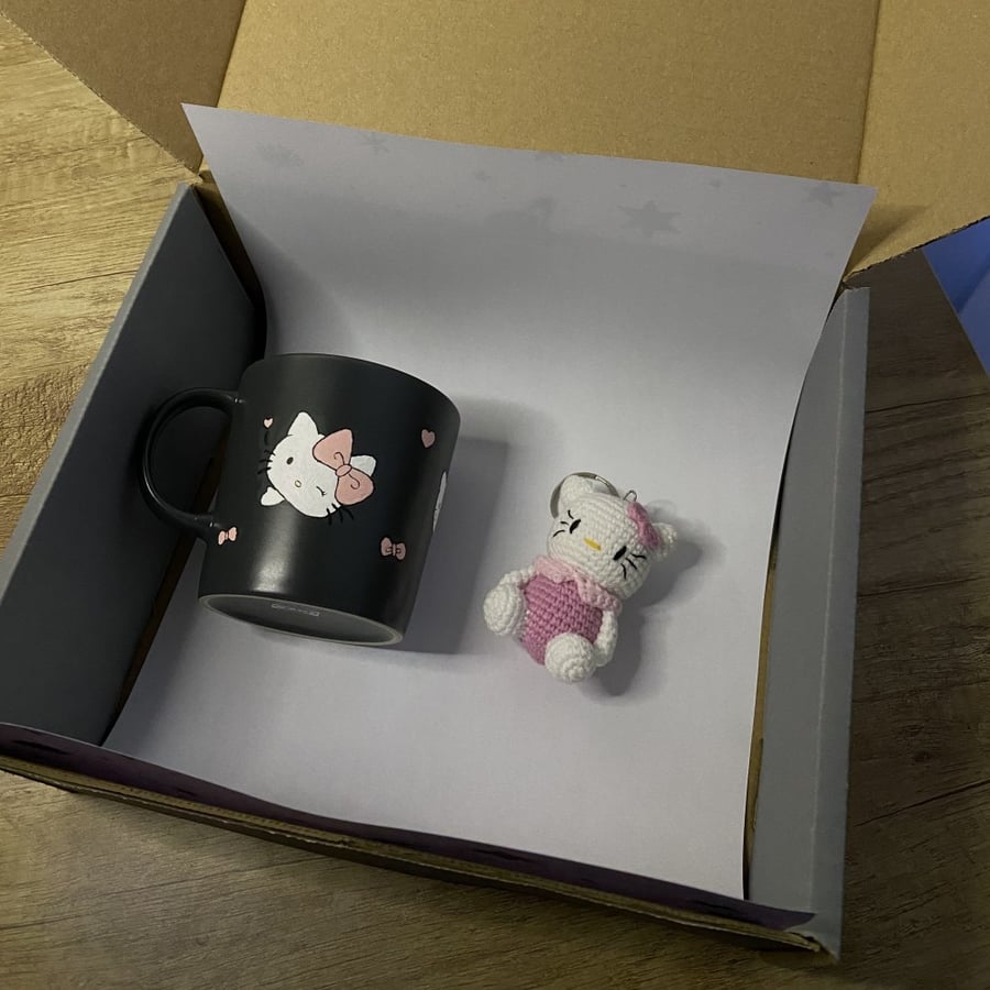 Hello kitty box