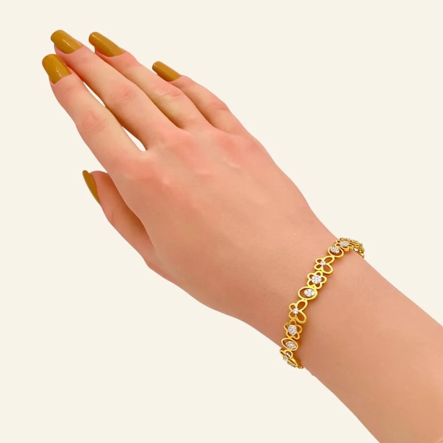 اسواره ذهب عيار 18 الوزن 7.65 جرام