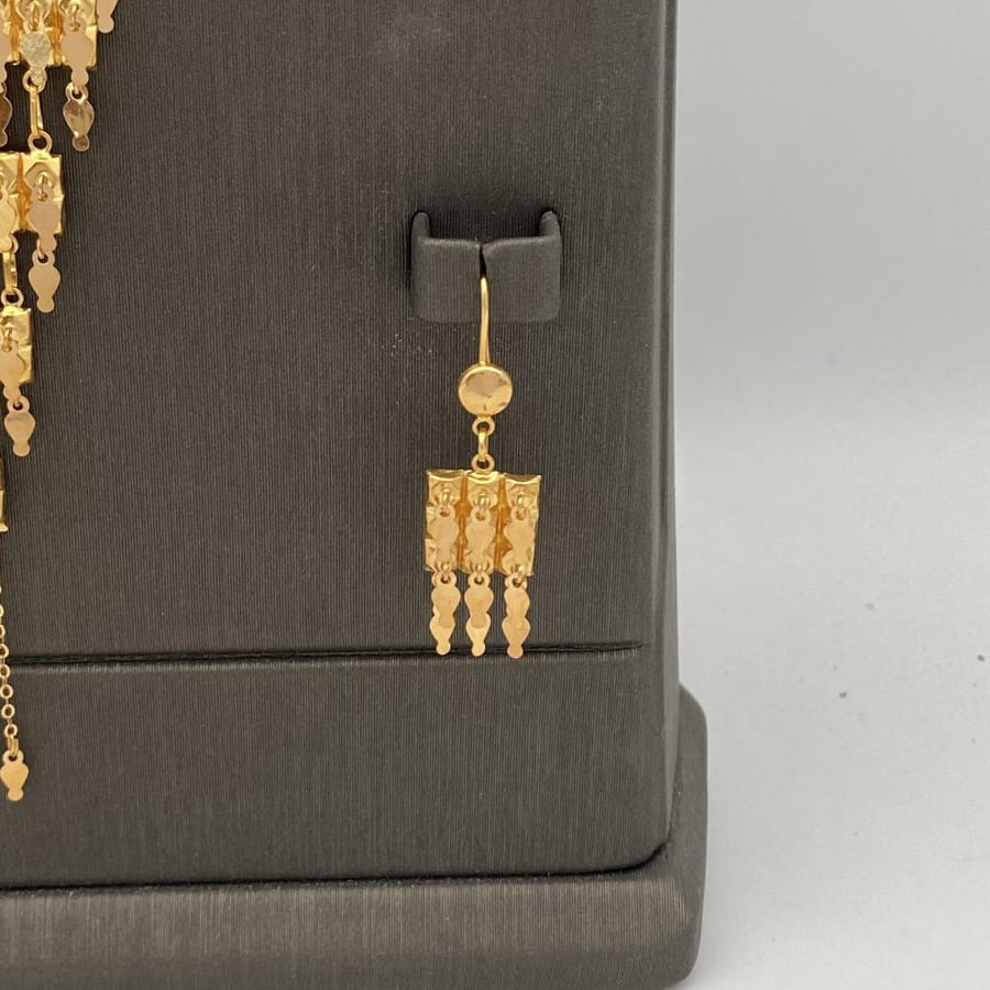 طقم ذهب عيار 21 الوزن 45.23 جرام