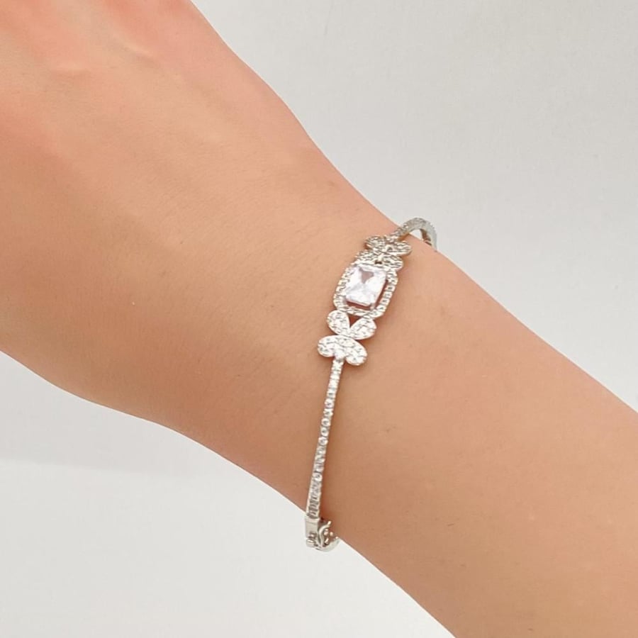 اسواره ذهب عيار 18 الوزن 5.95 جرام