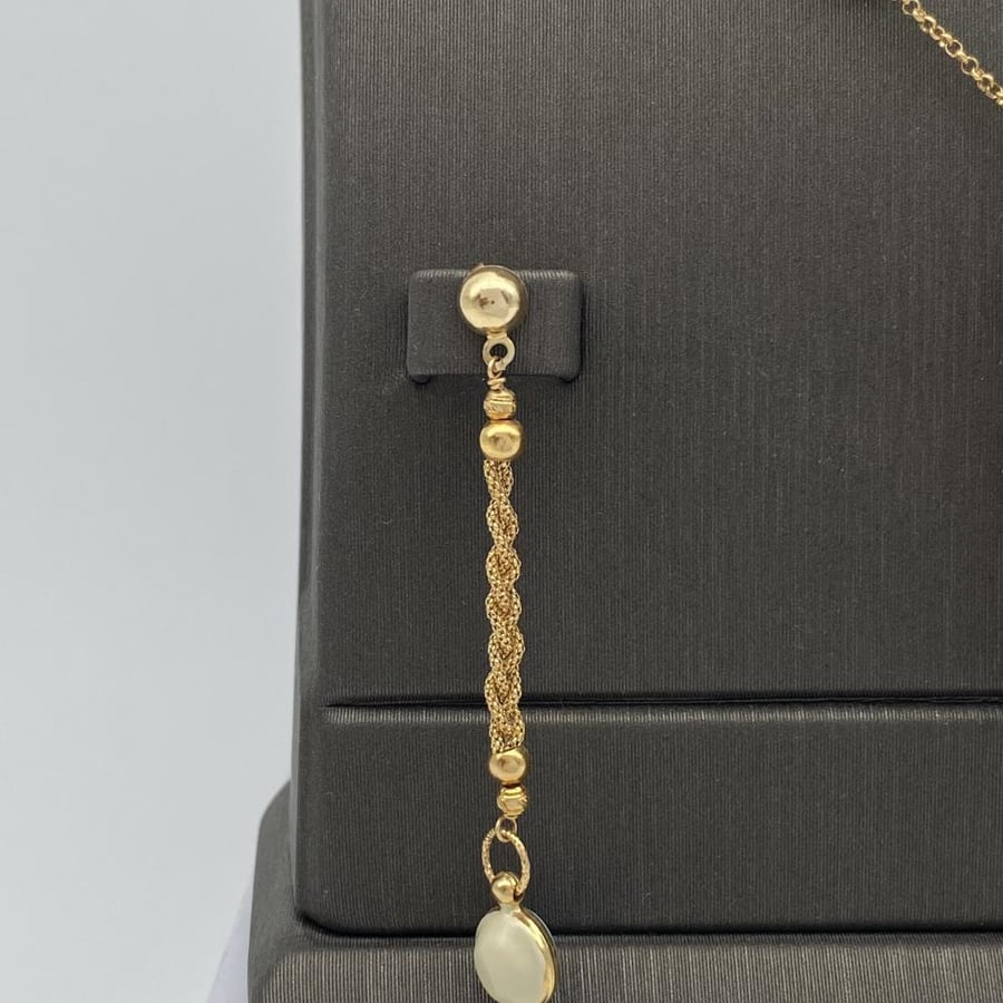 طقم ذهب عيار 18 الوزن 24.28 جرام