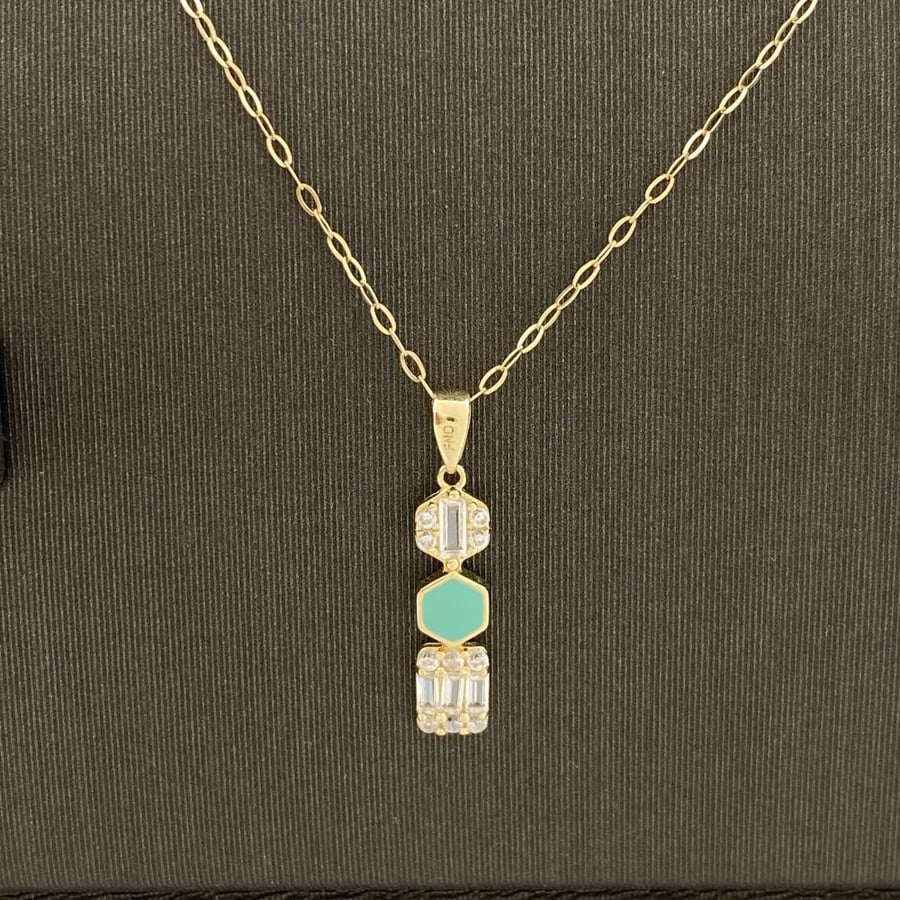 Half a set of children's gold jewelry, 18 karat, weighing 3.45 grams