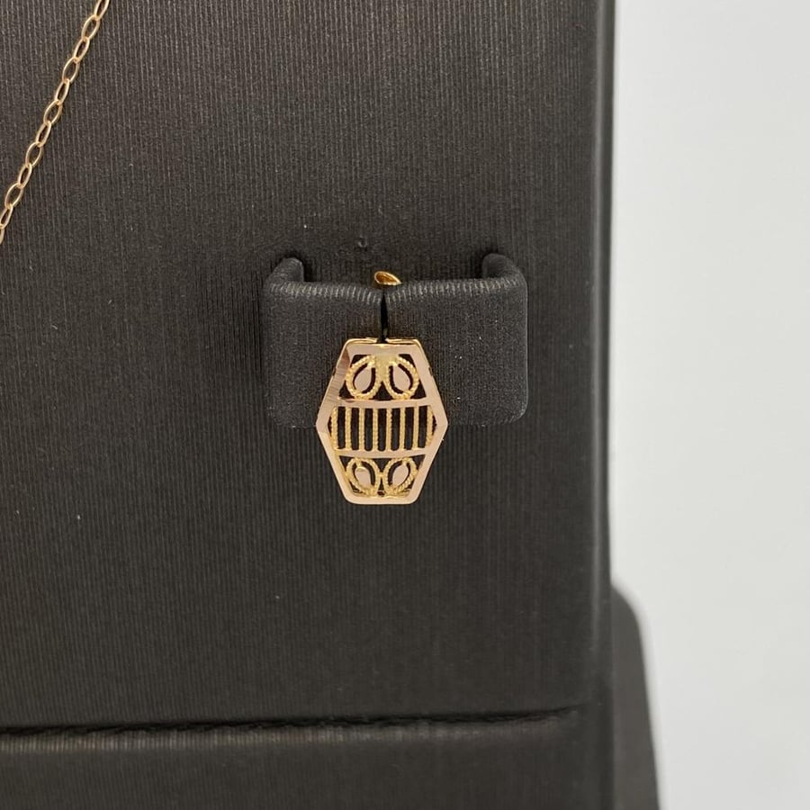 Half a set of children's gold jewelry (21 karat), weighing 3.25 grams