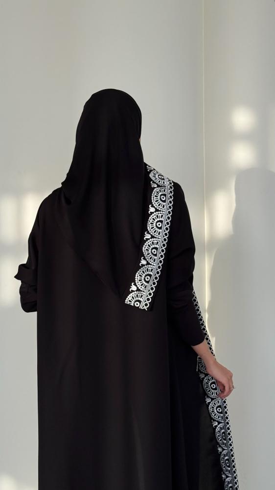 Internet abaya, half Klosh, with stretch sleeves (white)