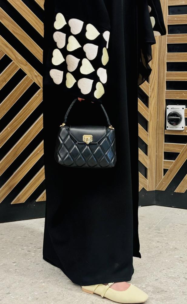 عباية Romantic
