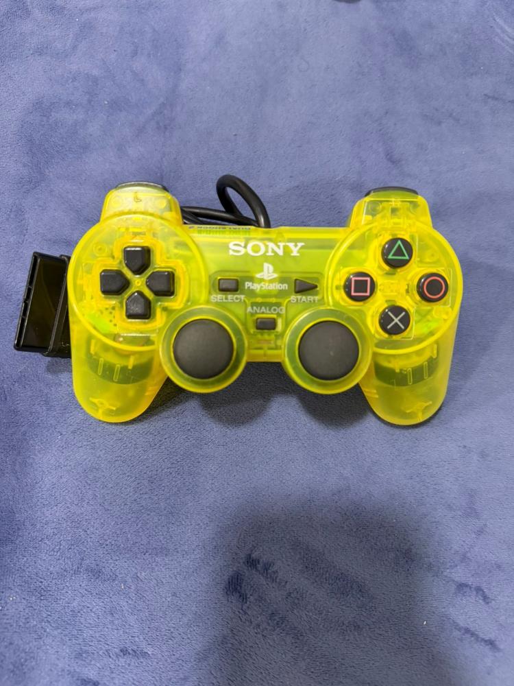 PLAYSTATION 2 CONTROLLER YELLOW