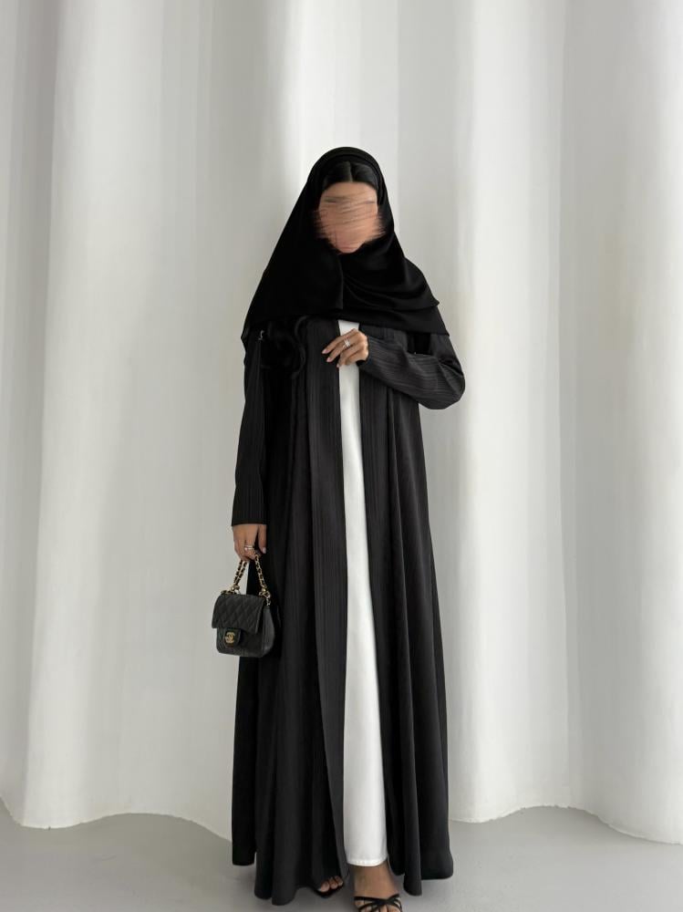 عباية كريب اسود مخطط بالطول