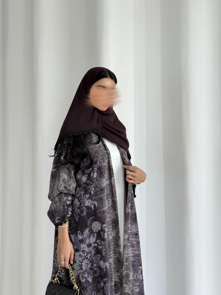 عباية شيفون مموج مع كلفة طرف