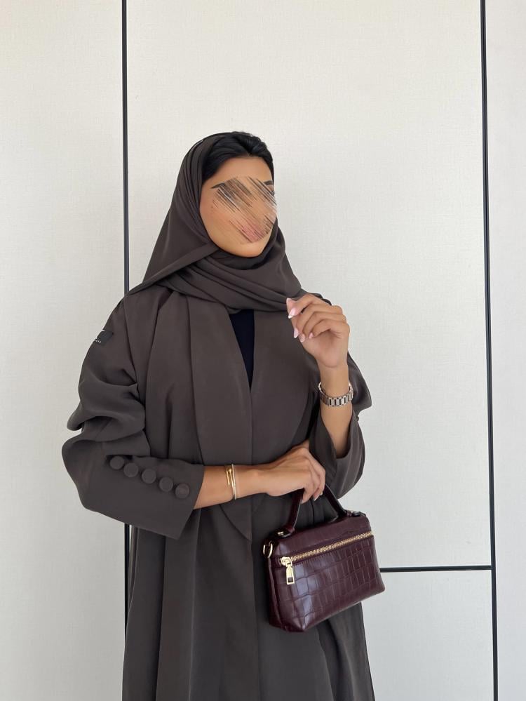 عباية كريب حرير مغسول رمادي