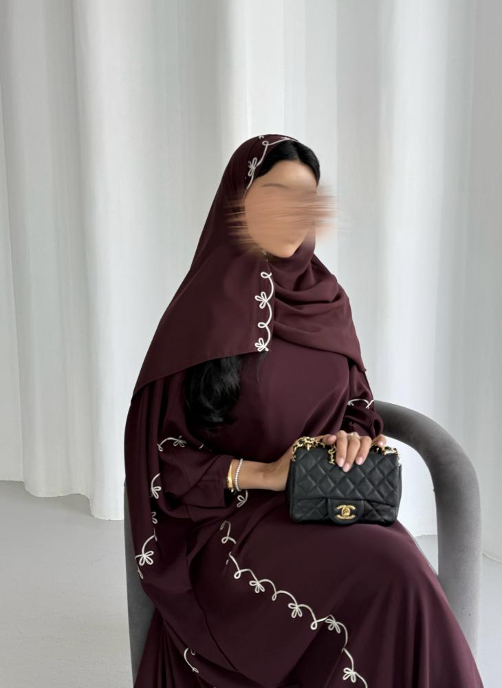 عباية كريب عودي نص بشت مع تطريز خاص