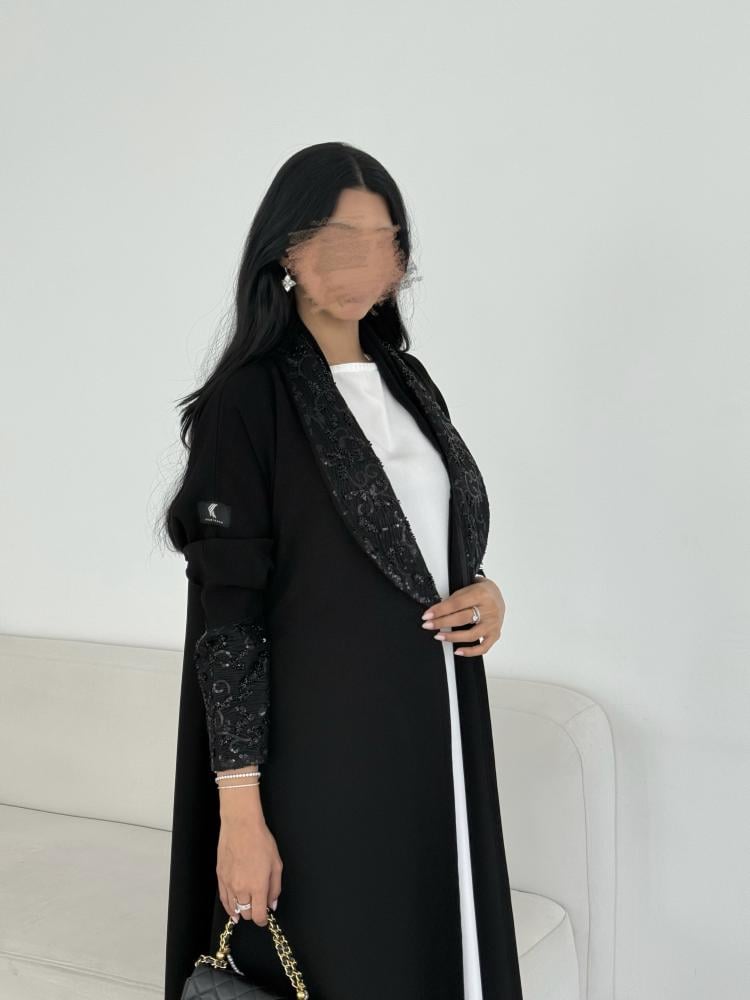 Crepe abaya with French embroidery on the chest and sleeves