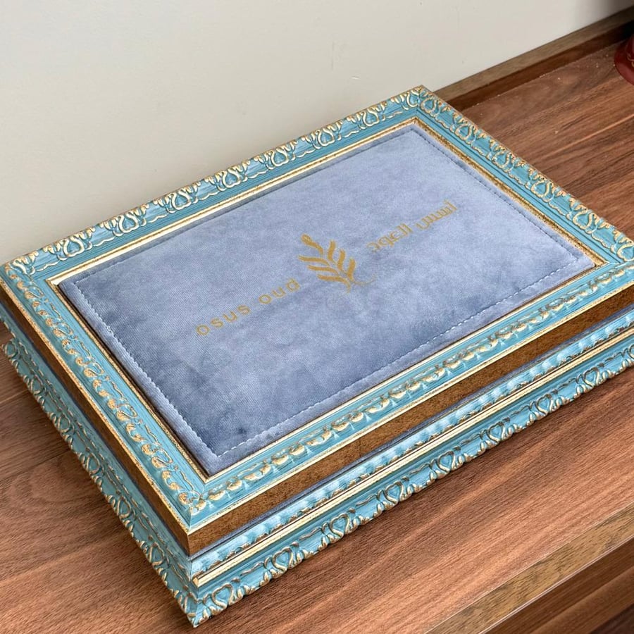 Luxurious velvet box