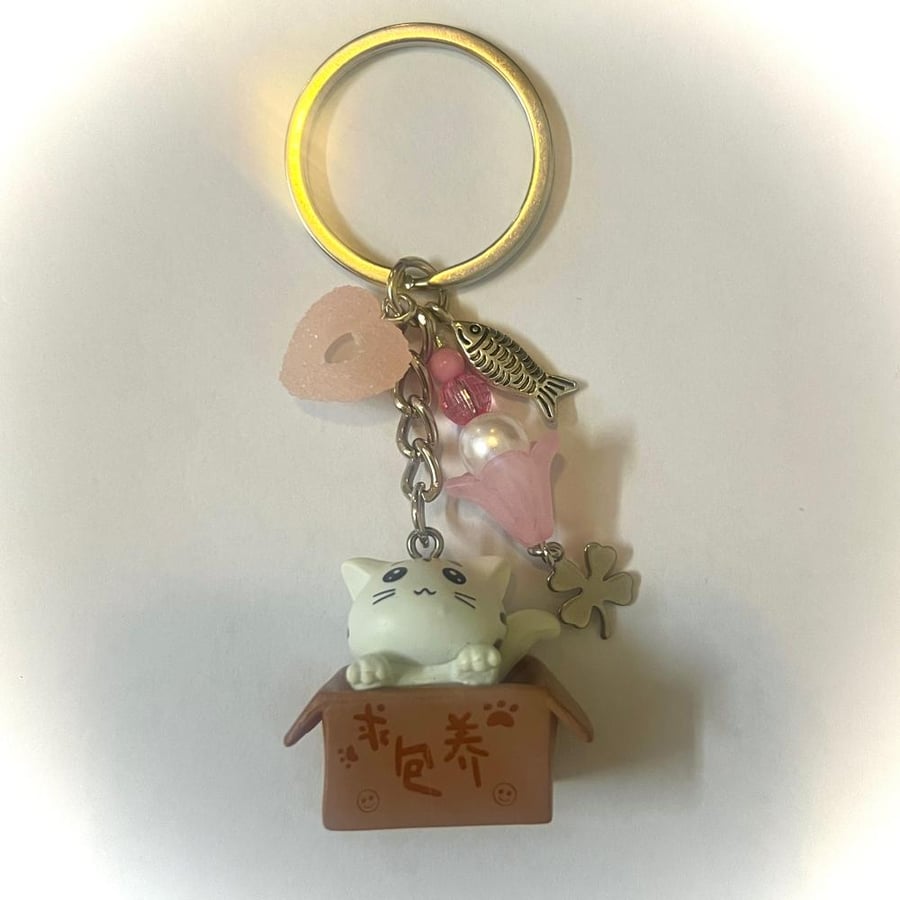 Box kitty keychains