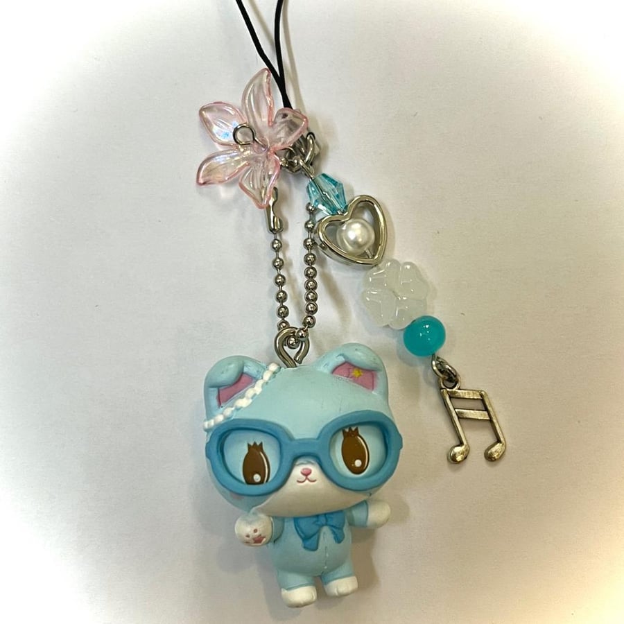 Mewkledreamy phonecharms