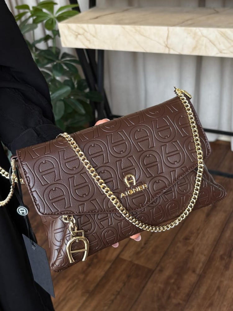 شنط ماركة AlGNER
