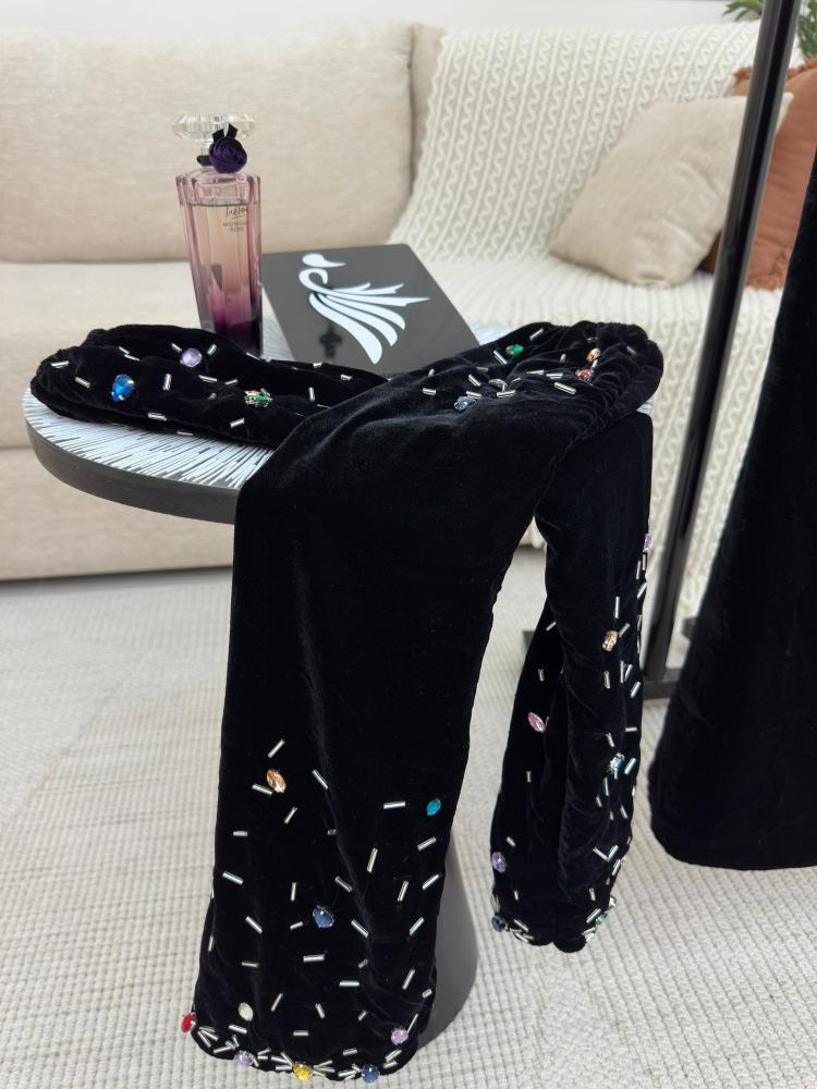 فستان مخمل تطريز