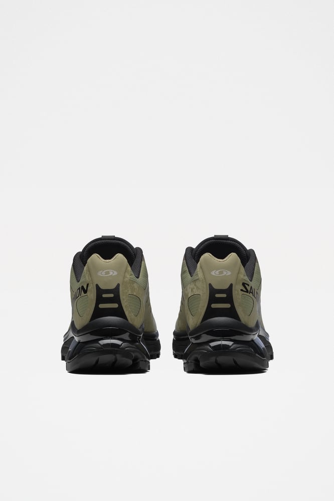 SALOMON XT-4 OG aloe green and black colorway