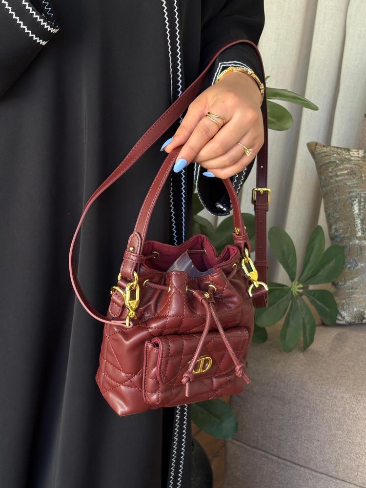 حقيبة ديور