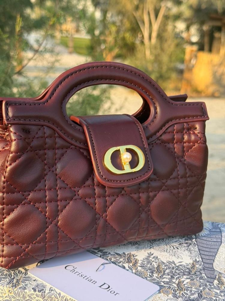 شنطه ديور جولي عنابي