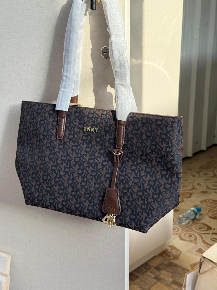 حقيبة دكني توت باق