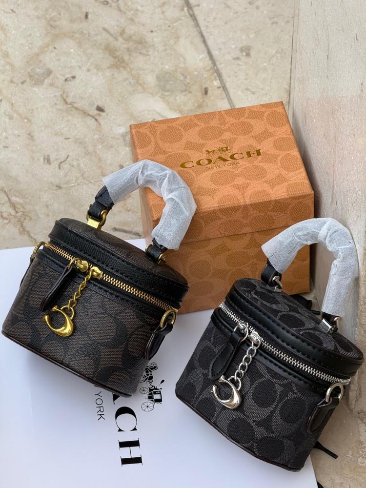حقيبة كوتش ميني مكياج
