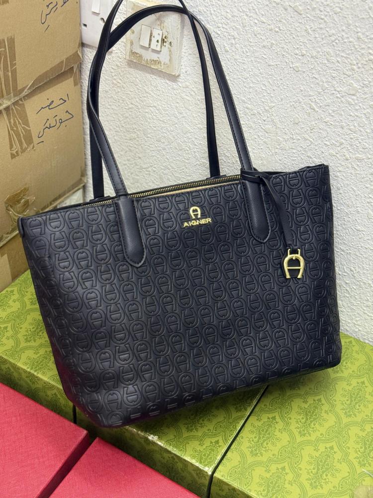 حقيبة اجنر AIGNER اسود كبير