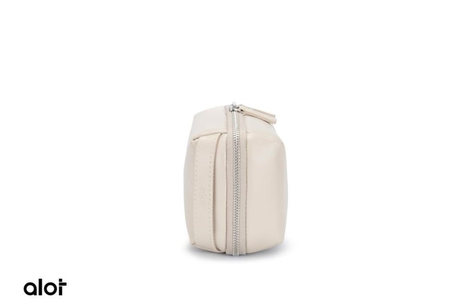 حقيبة ألوت Premium Leather Handbag من الجلد الفاخر متعددة الجيوب – سعة 1 لتر – بيج