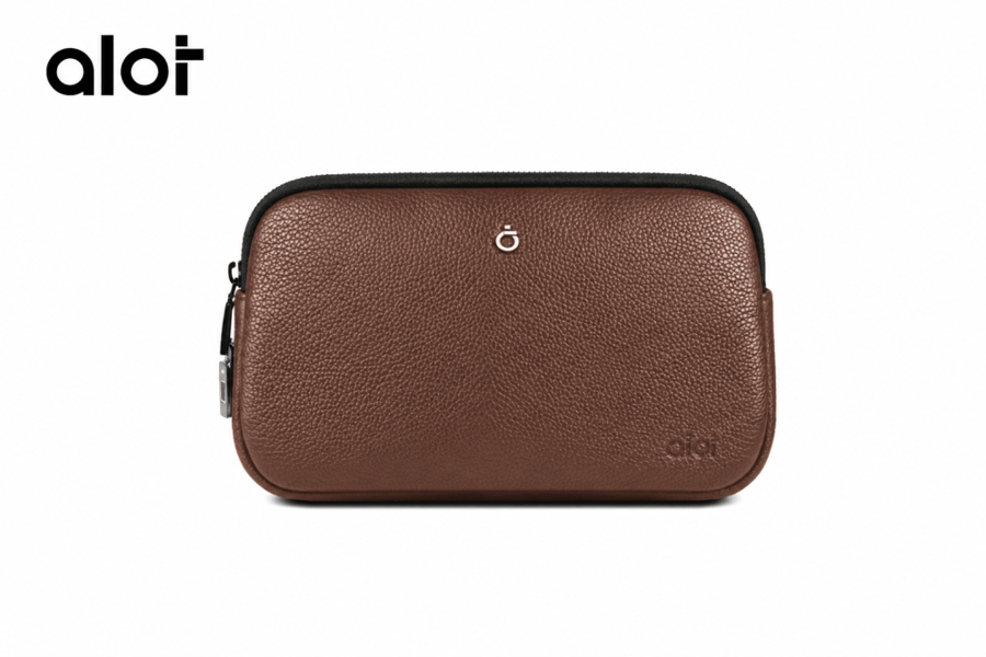 حقيبة ألوت Sovereign Pouch بقفل بصمة – جلد صناعي مقاوم للماء [بني]