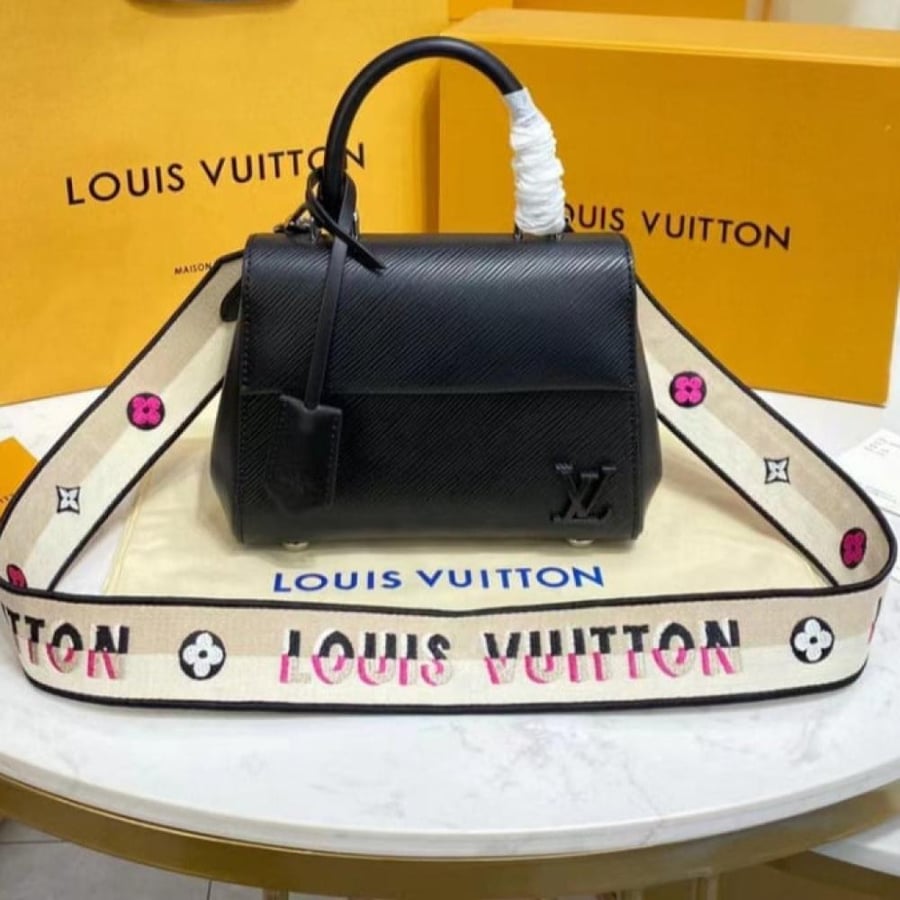 لوي فيتون Cluny Mini مقاس 20cm