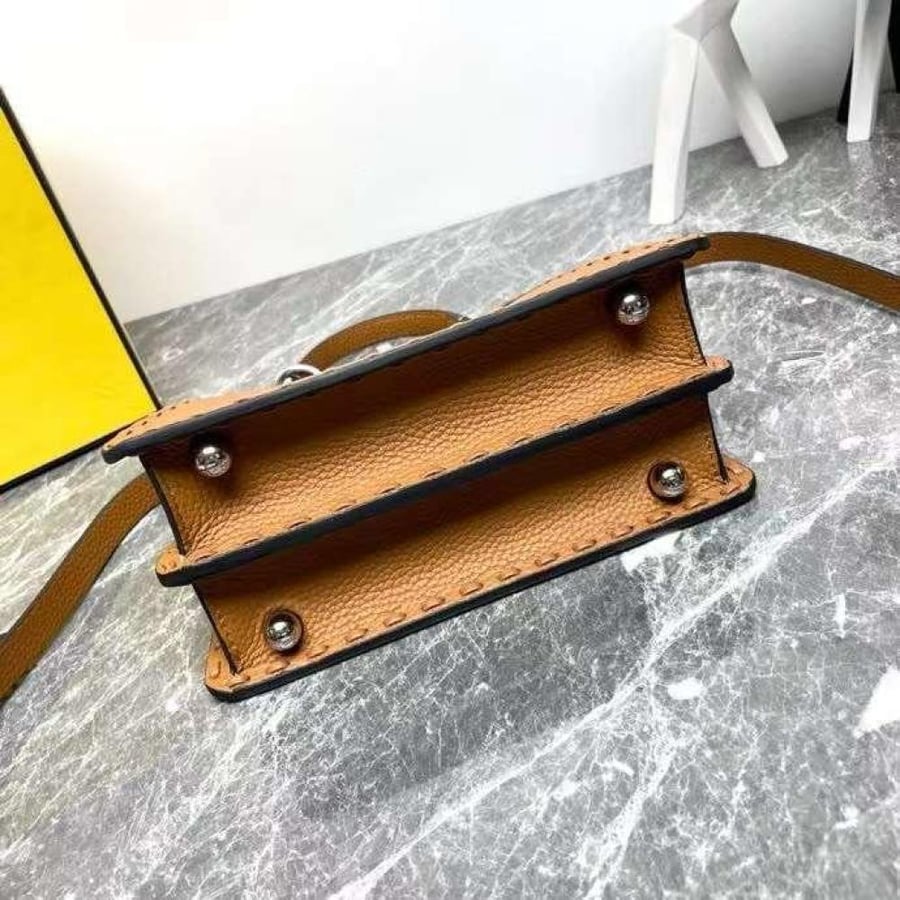 فندي بيكابو بتيت مقاس 20cm