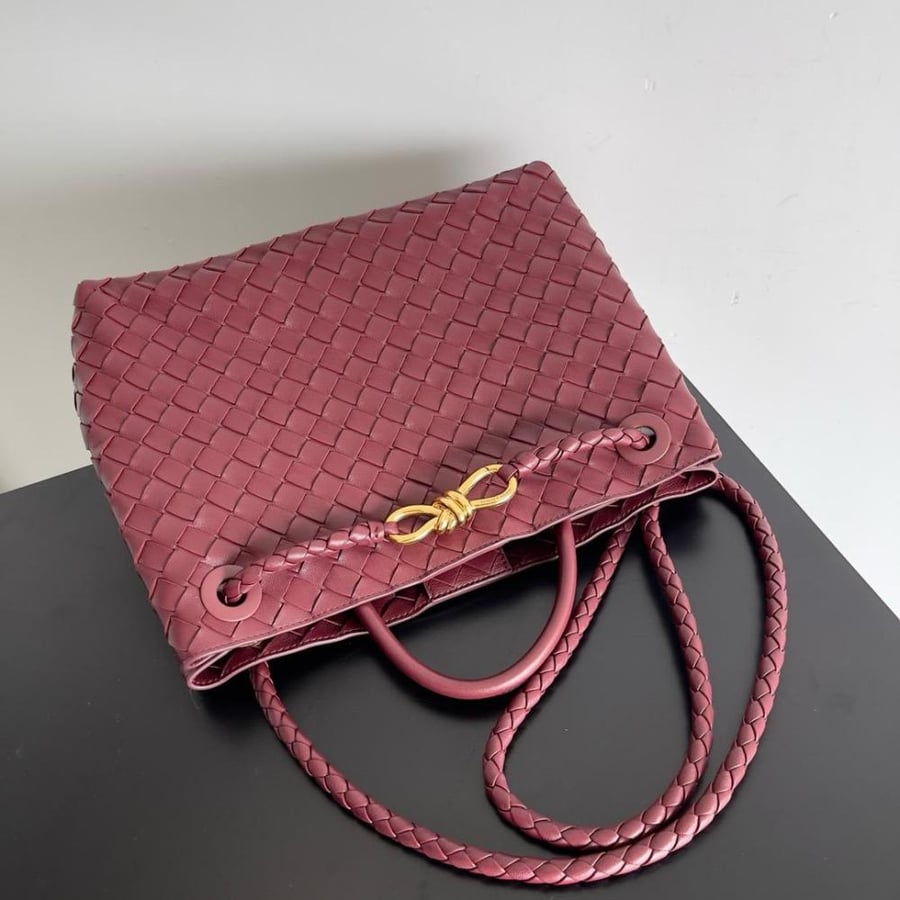 Andiamo boutique size 32 cm