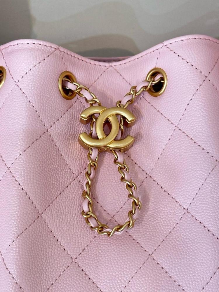Chanel 25 bag size 30cm