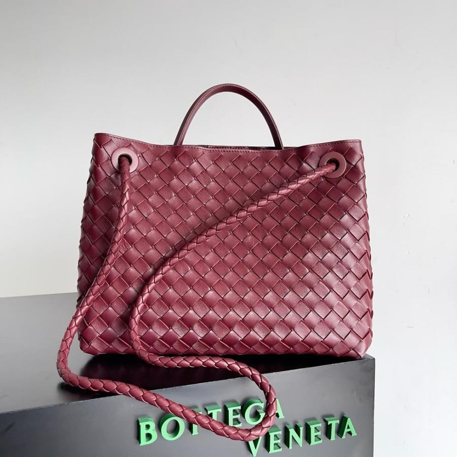 Andiamo boutique size 32 cm